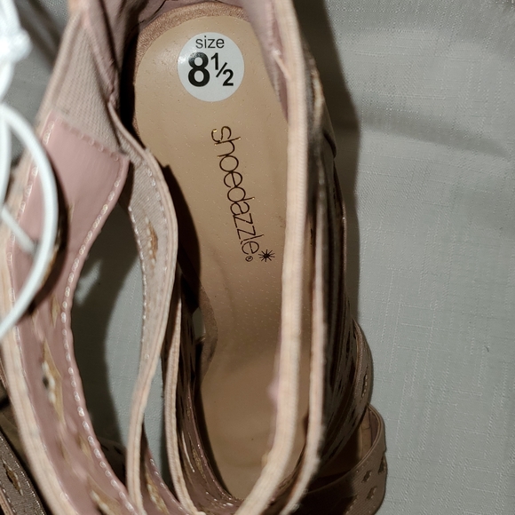 Shoedazzle  Heels with Zipper sz 8.5 - Picture 4 of 8